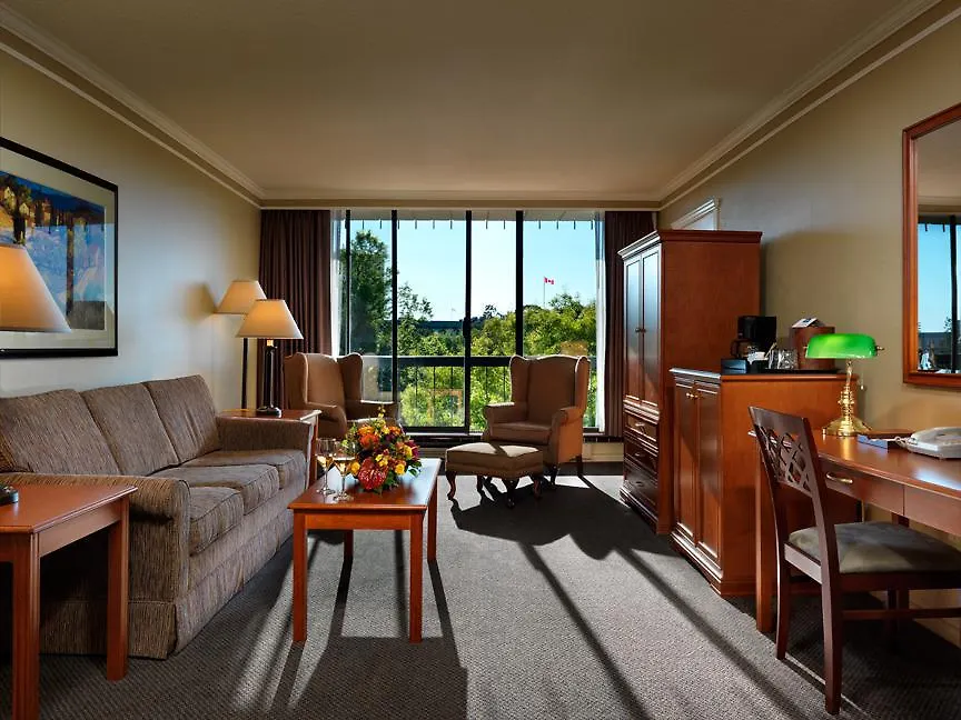 Queen Victoria Hotel & Suites